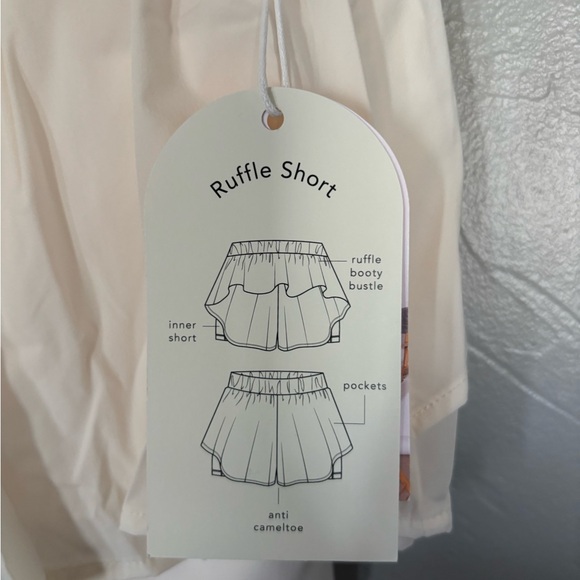 NWT Blogilates Ruffle Short White Size Small - Picture 3 of 5